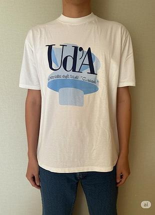 Біла футболка університету д'аннунціо к'єті–пескара