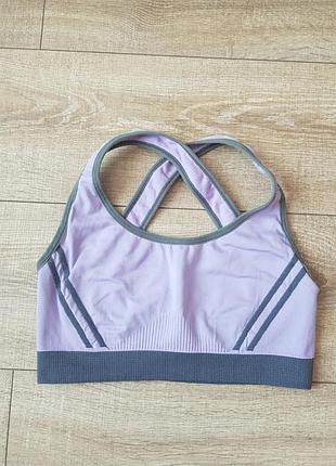 Топ спортивний