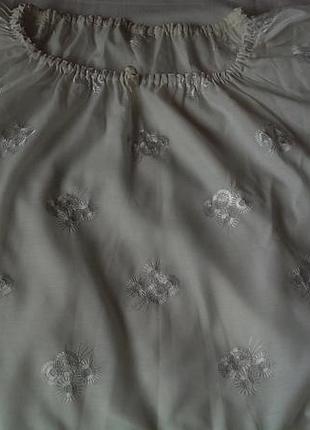 Рубашка с вышивкой