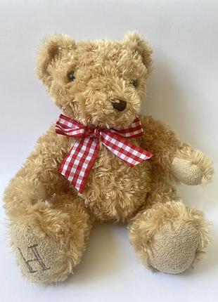 Большой плюшевый мишка медведь медвежонок с красным бантиком на лапке буква н мʼяка іграшка ведмідь