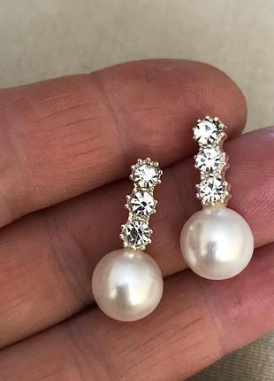 Сережки з перлиною
