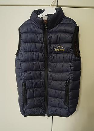 Жилетка на мальчика рост 122