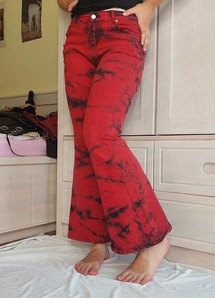 Брюки/джинсы/клеш/черно красные/тайдай/рваные/рок/неформальные/rock engineered design/готические/винтажные