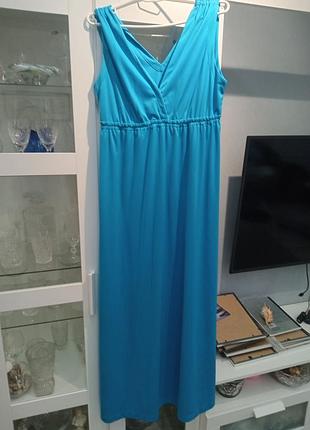 Платье яркого цвета