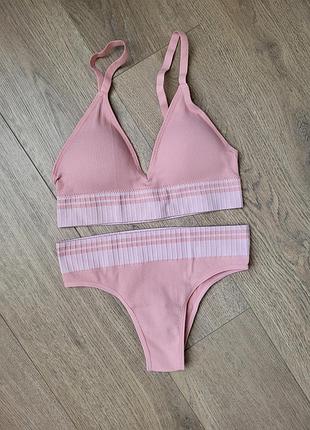 Шикарний комплект топ із пушапом і трусики, розмір s-m 70, 75 а, в