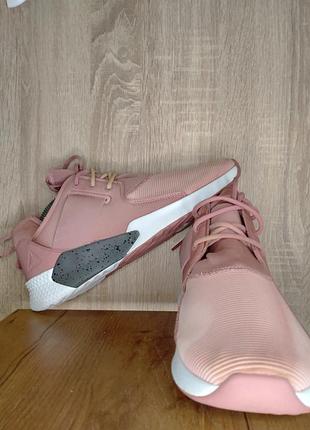 Женские кроссовки reebok