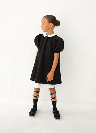 Платье с белым воротником