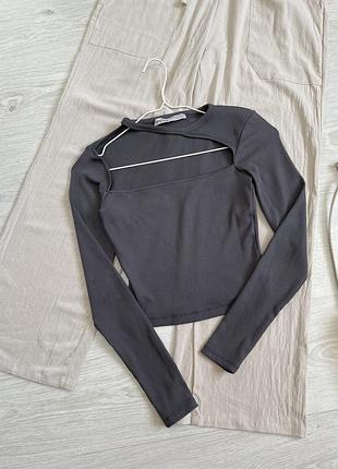 Тонка кофтинка в рубчик bershka