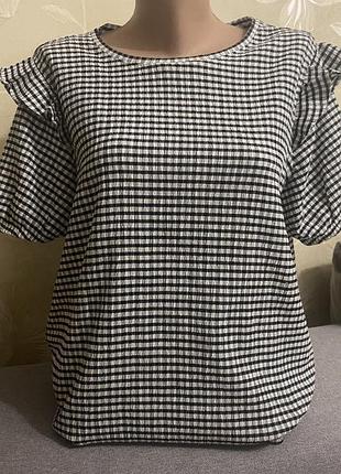 Кофтинка в клітинку