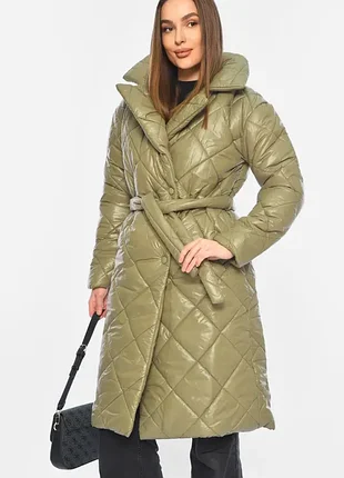 Стьобана довга куртка з поясом