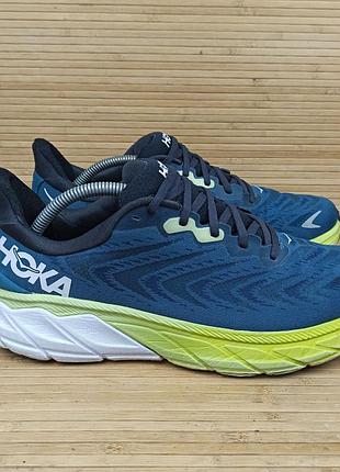 Кроссовки hoka arahi 6 размер 46 (30 см.)