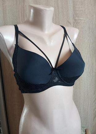 Бюстгальтер з портупеєю