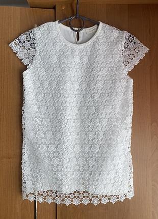 Біла мереживна кофтинка на дівчинку