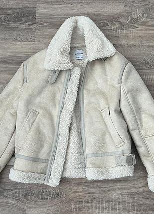 Жіноча дубльонка bershka/ женская дубленка