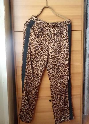 Трендові леопардові літні штани нові