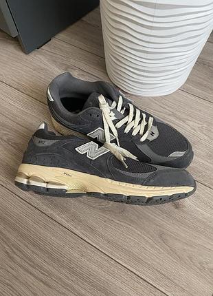 Продам чоловічі кросівки