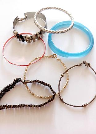 Бижутерия  , браслеты  ..