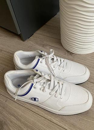 Чоловічі кросівки