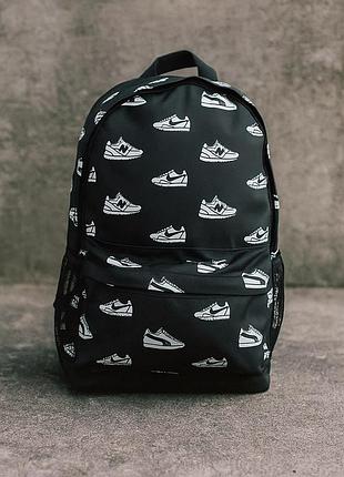 Рюкзак базовый на каждый день