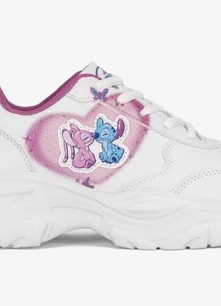 Легкие стильные кроссовки 35 размер