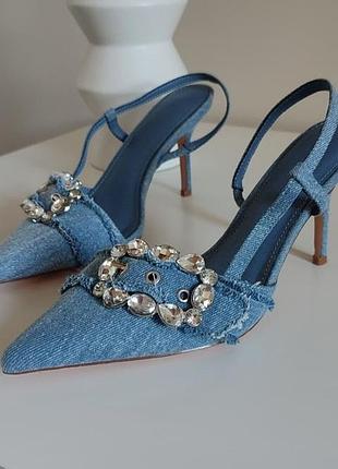 Босоножки,37р