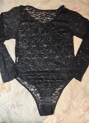 Дуже гарний мереживний гіпюровий сексуальний боді комбідрес з довгими рукавами.