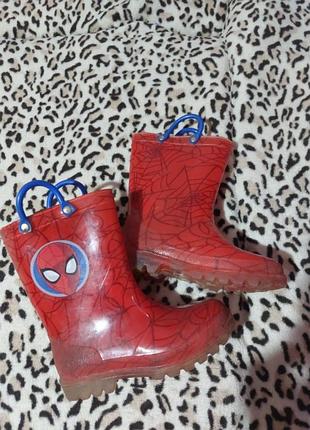 Caпожки резиновые