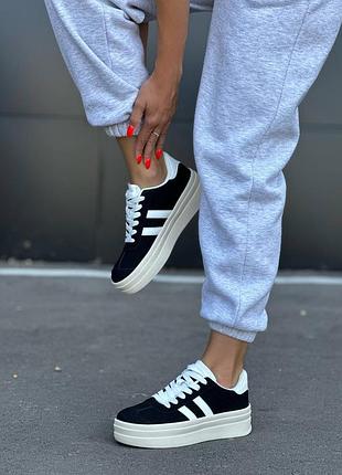 Женские качественные и стильные кроссовки stilli черные с белым