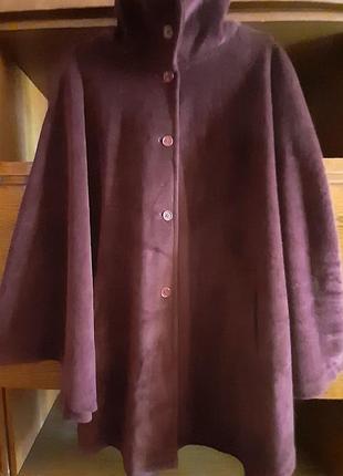 Жіноче тепле  велюрове пончо  від українського виробника.