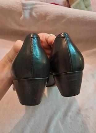 Итальянские кожаные туфли 38-38,5