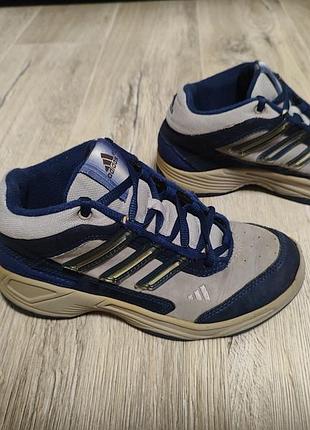 Кроссовки adidas