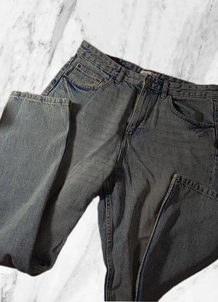 Женские джинсы мом