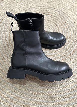 Кожаные демисезонные ботинки  берцы zara
