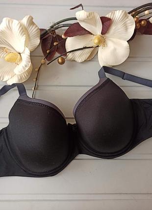 Классный бесшовный бюстгальтер из мягенькой микрофибры 34е/75f