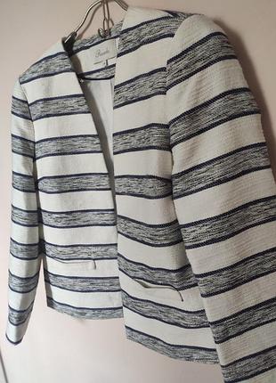 Хлопковый блейзер в полоску без застежки