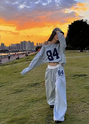 Жіночий костюм з двох частин (толстовка,штани)