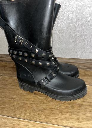 Стильні гумові чоботи