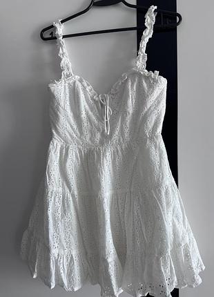 Сукня з прошви