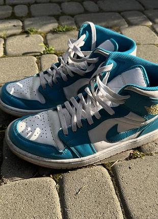 Nike air jordan mid. колір білий, розмір 43, оригінал, ідеальний стан