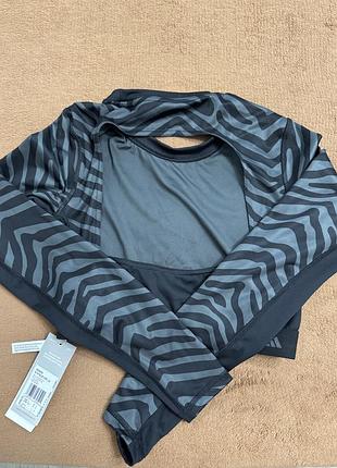 Adidas топ спортивний
