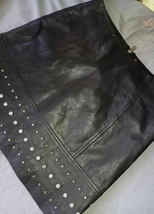Спідниця міні юбка 100% натуральна шкіра topshop чорна з металевими клепками