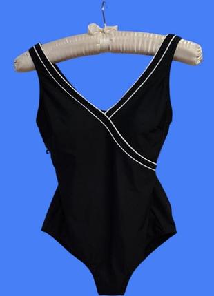 Неймовірний суцільний купальник з утяжкою роз.16