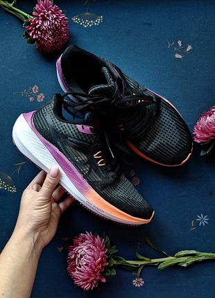 Жіночі кросівки nike zoom ,37,5 розмір,23,5см