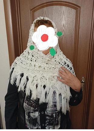 Женский платок.