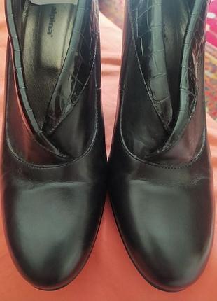 Ботильйони шкіра