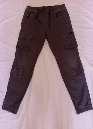 Мужские брюки карго джоггеры hollister california cargo jogger, w31 l30, серые