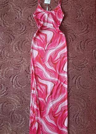 Яскрава неймовірна сукня максі для красивого насиченого відпочинку в абстрактний мармуровий принт на бретелях з високим розрізом по ніжці publicdesire