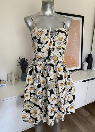 Плаття в ретро стилі