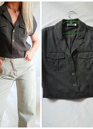 Рубашка с накладными карманами