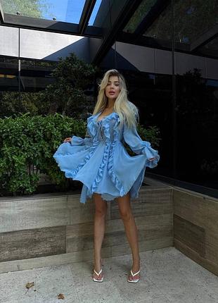 Женское платье